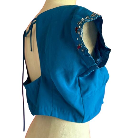 Womens Top Size Medium Blue Handmade Detailed Embroidery Crop Open Back Handsew - Picture 5 of 8